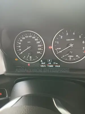 BMW 320i 2016 Black