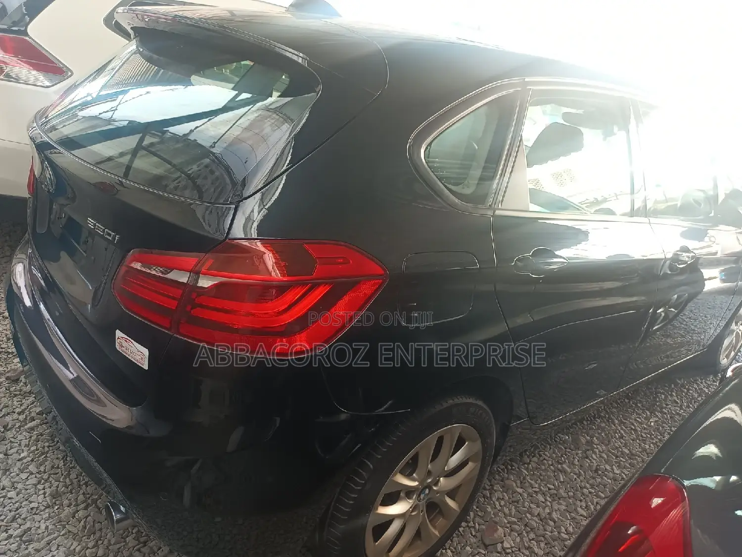BMW 320i 2016 Black