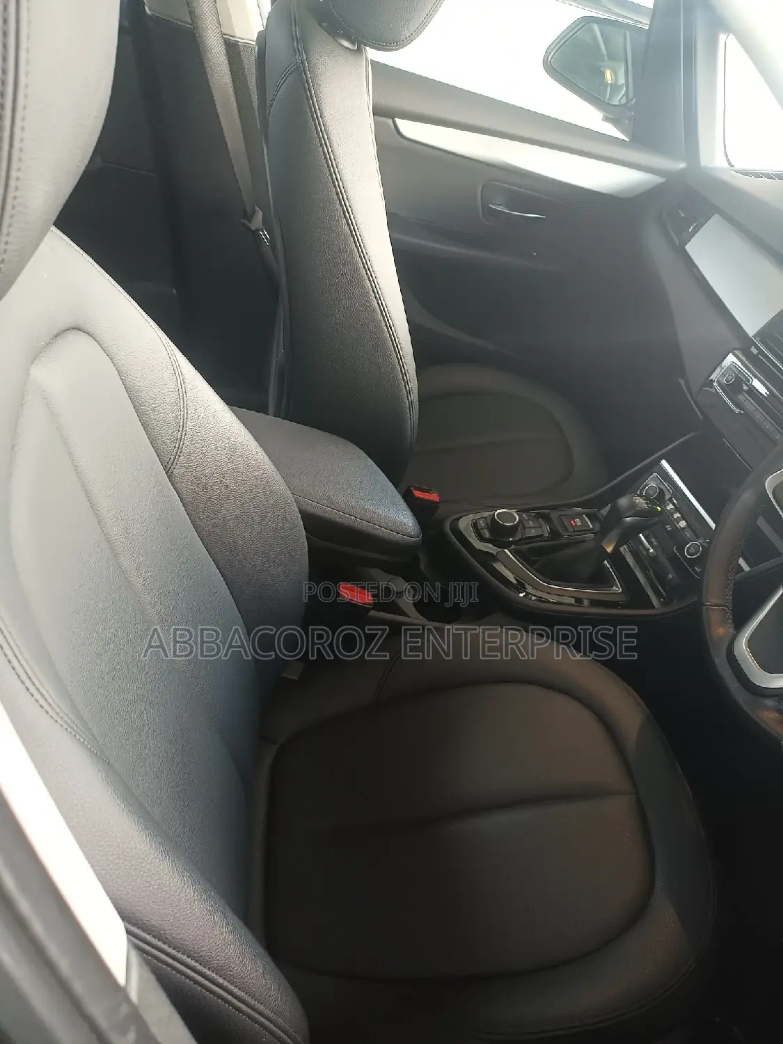BMW 320i 2016 Black