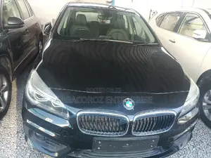 BMW 320i 2016 Black