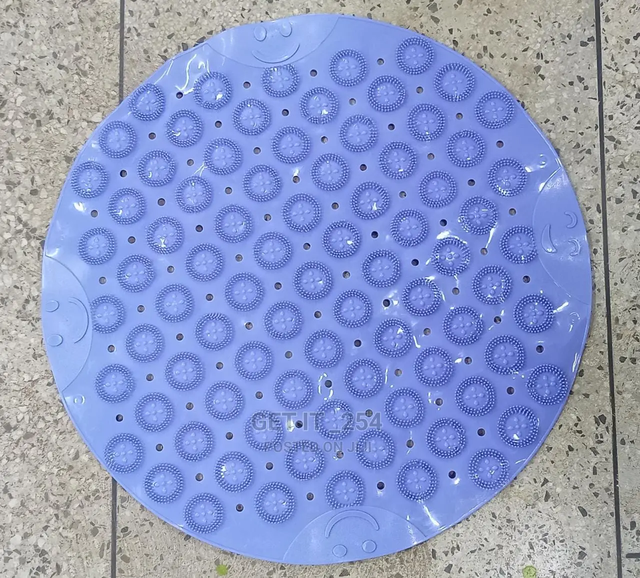Anti Slip Bathroom Mats
Size 53cm Diame