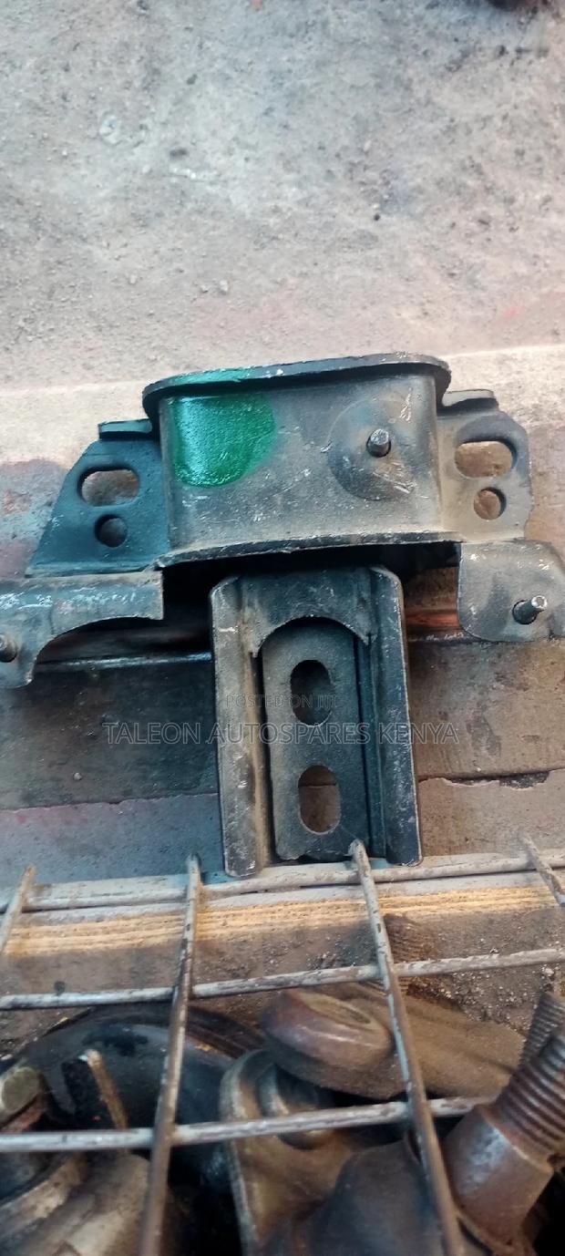 Mazda Demio 2012 Gear Box Mountain