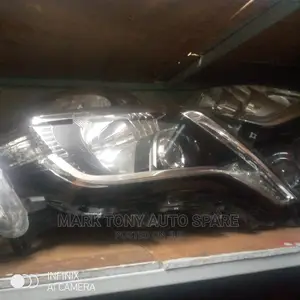 Prado 160 Zenon Headlight