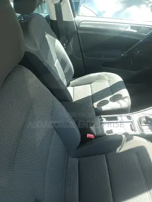 Volkswagen Golf 2016 Blue
