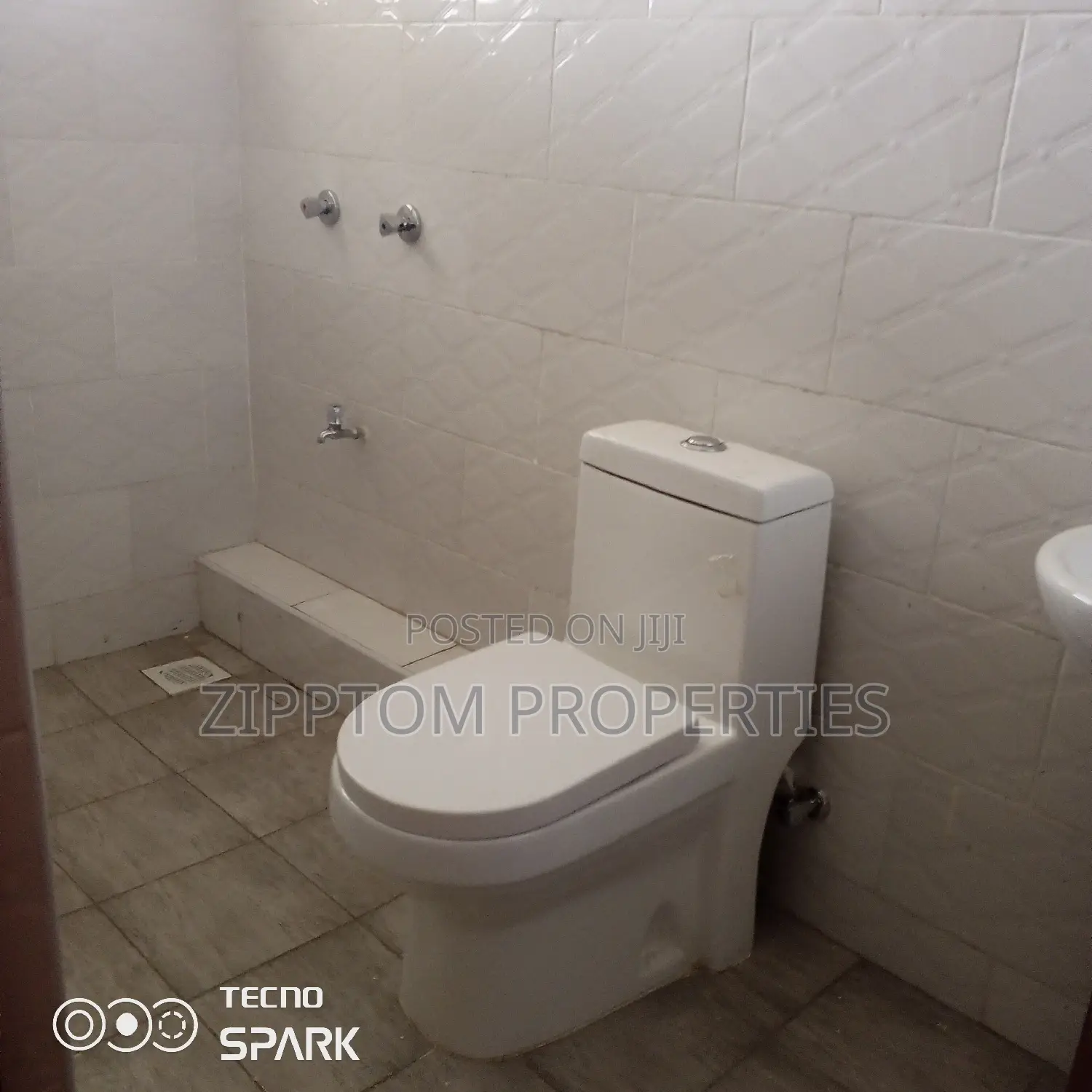 3bdrm Apartment in South B for rent
