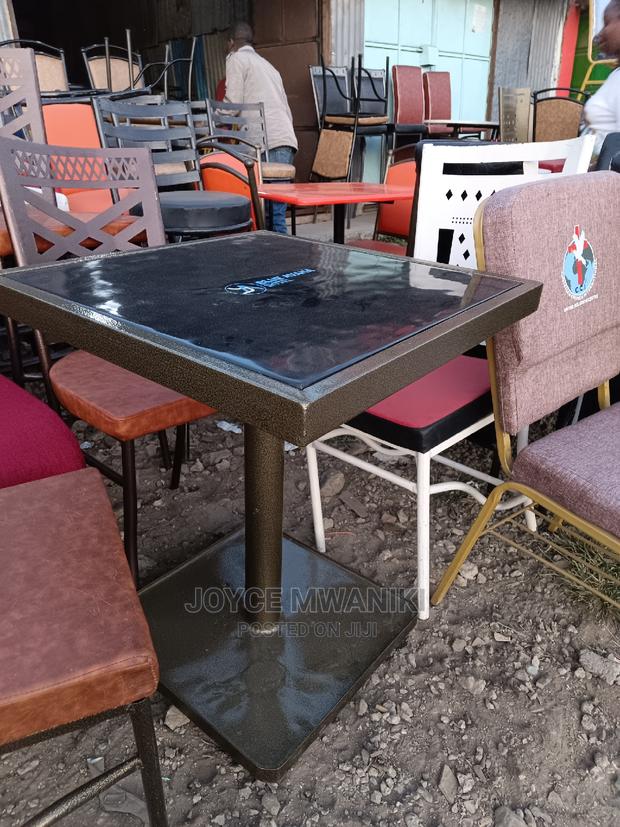 Restaurant Table With Powder Coating