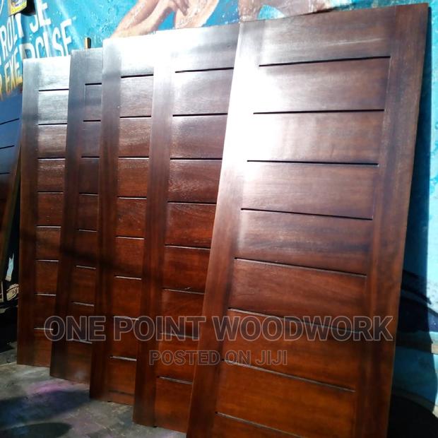 Solid Doors - thumbnail 3