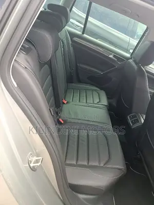 Volkswagen Golf Variant 2017 White
