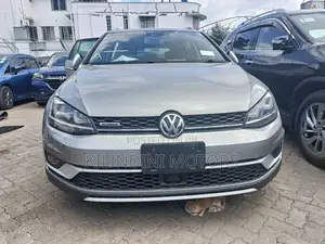 Volkswagen Golf Variant 2017 White
