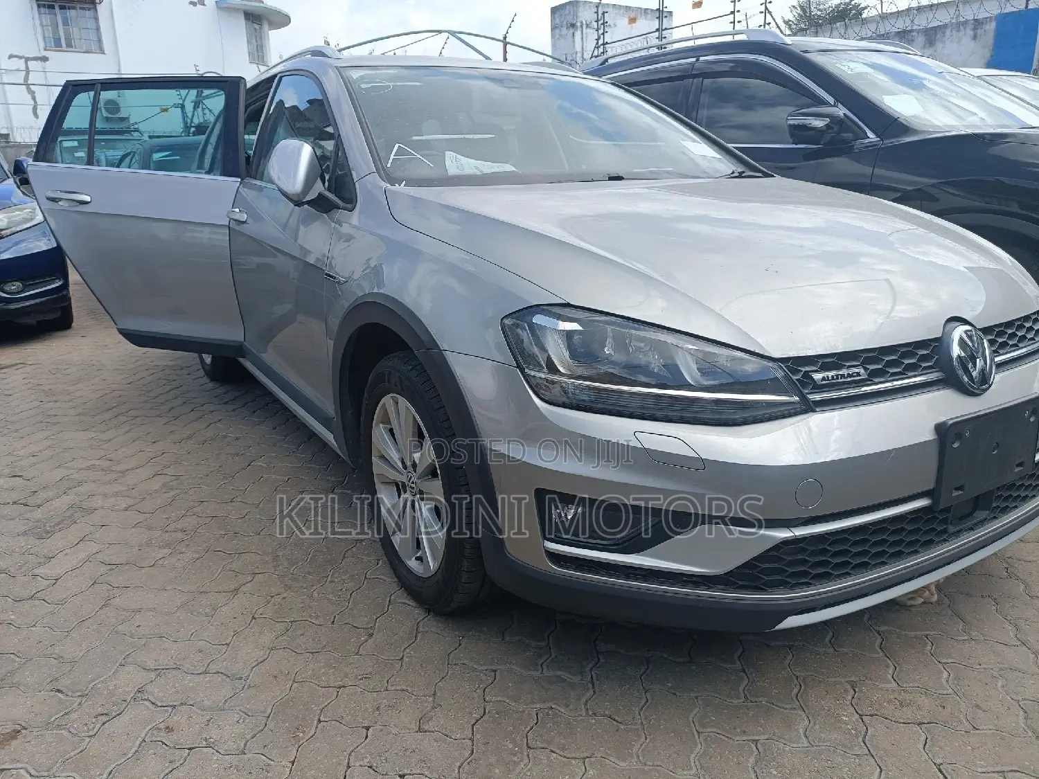 Volkswagen Golf Variant 2017 White