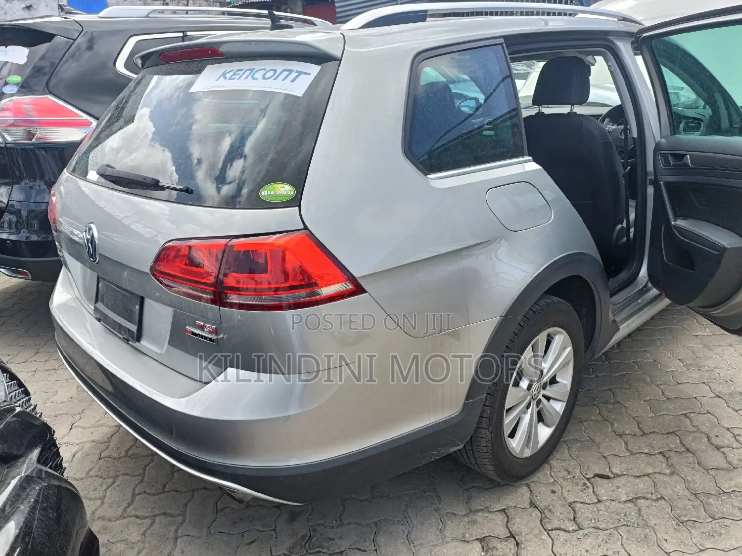 Volkswagen Golf Variant 2017 White