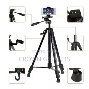 Lightweight Tripod, With Mobile Phone Holder Mount