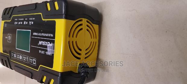 New 12/24v Battery Charger - thumbnail 2