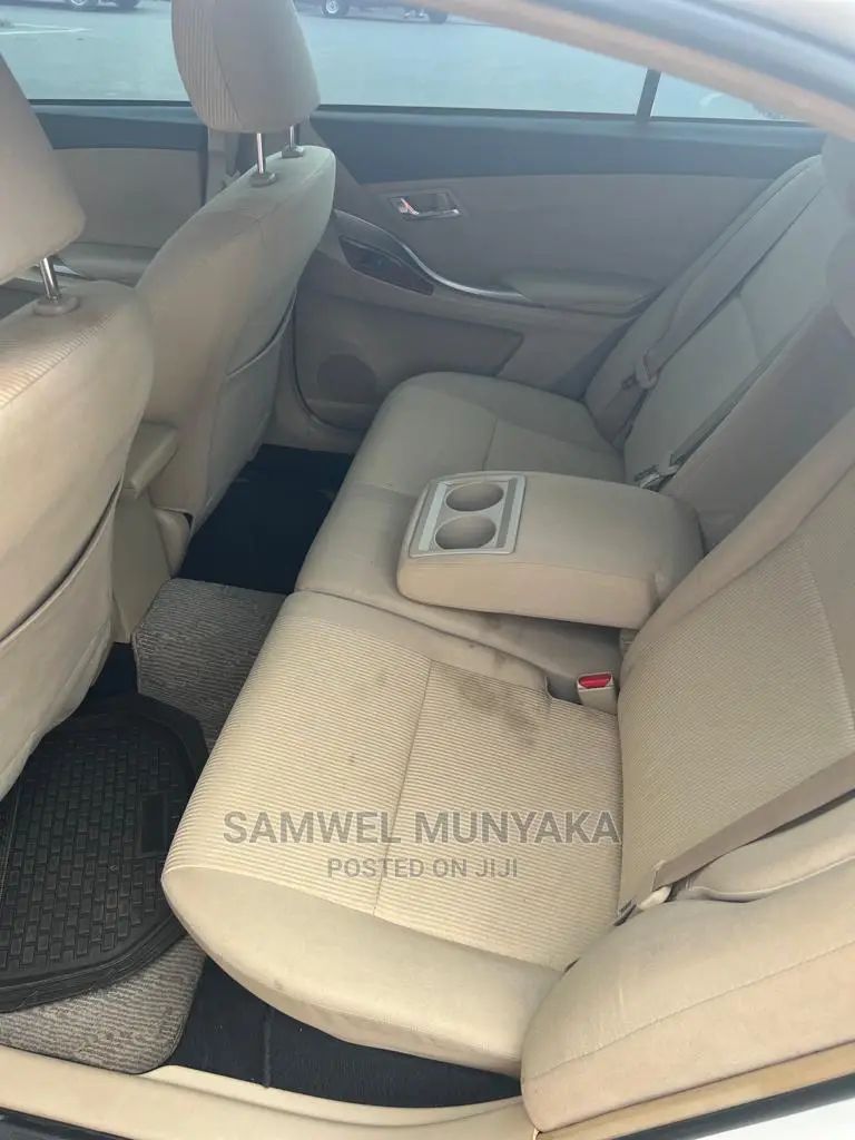 Toyota Premio 1.5 FWD 2014 Pearl