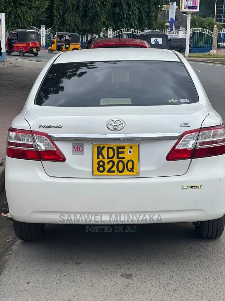 Toyota Premio 1.5 FWD 2014 Pearl