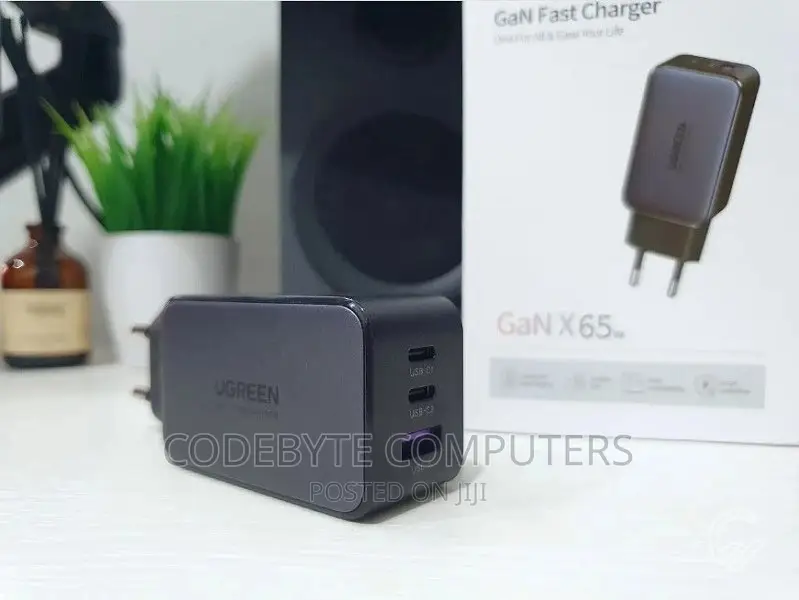 UGREEN USB-A+2*USB-C 65W Gan Tech Fast Charger - CD306