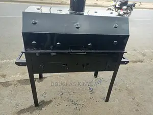Commercial Closed / Barbecue Grill.