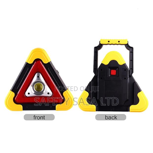 Portal Emergency Triangular Roadside Warning Light(Led) - thumbnail 2