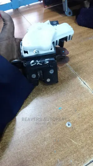 Mazda 3 Axela Boot Lock