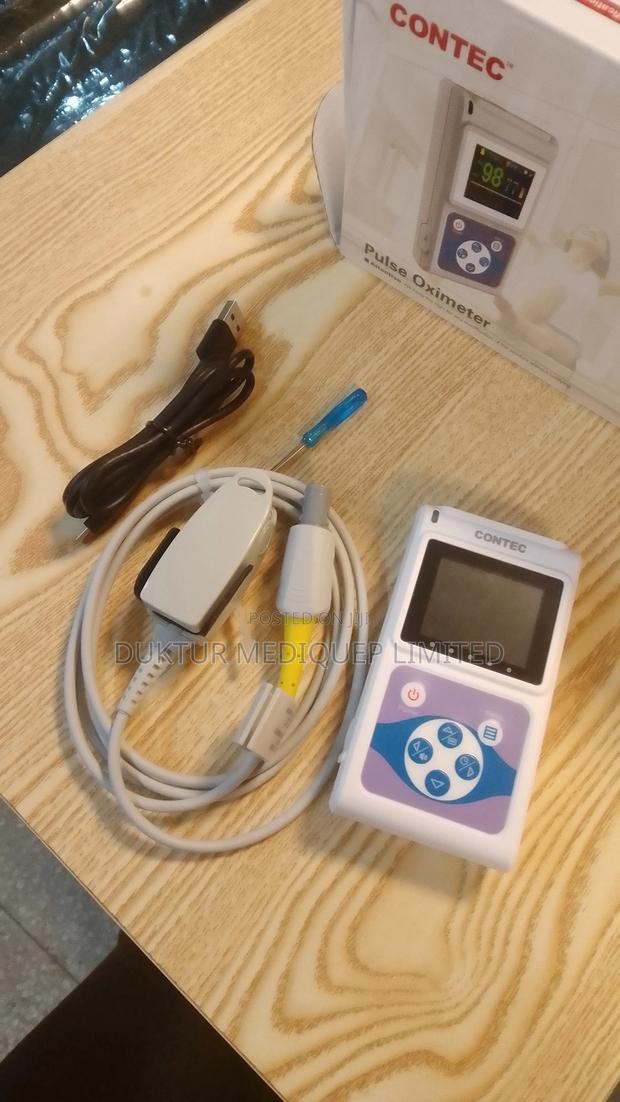 Battery-Powered Hand Pulse Oximeter 1pc - thumbnail 4