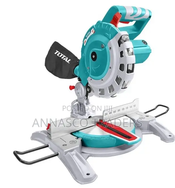 Total TS42142107 Mitre Saw Input Power:1400W