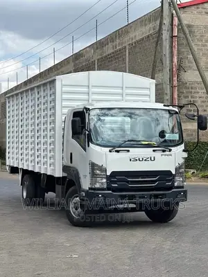 Isuzu FRR (Slyqueen)