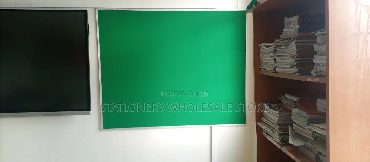 Green Notice Board 60"*48"