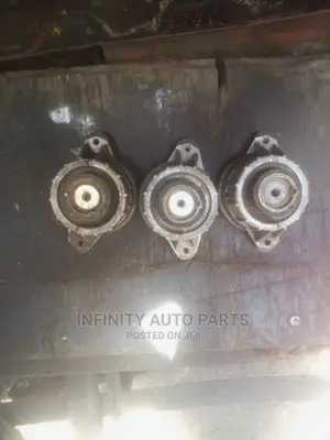 Mercedes Benz W204 Engine Mount