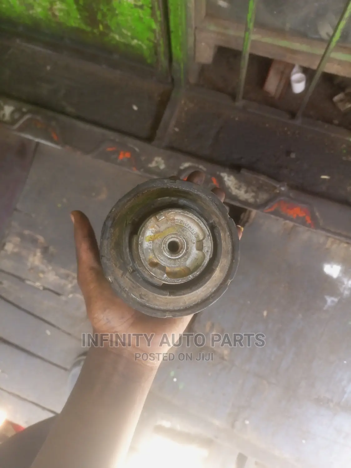 Mercedes Benz W203,C180, Engine Mount