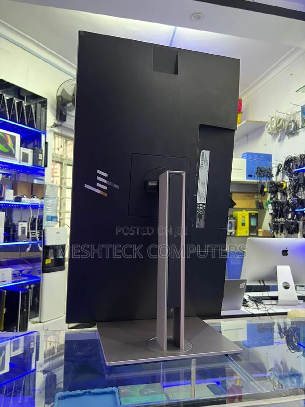 HP 27 Inches Frameless Display Computer Monitor - thumbnail 2