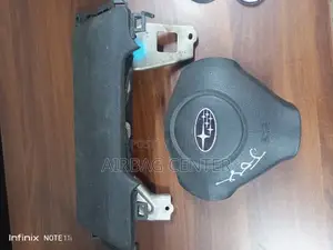 Subaru Legacy Steering and Knee Airbags