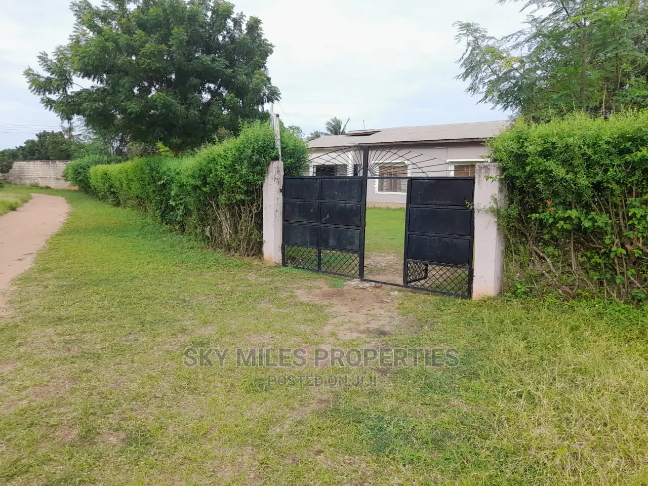 3bdrm Bungalow in Broadways, Mtwapa for sale