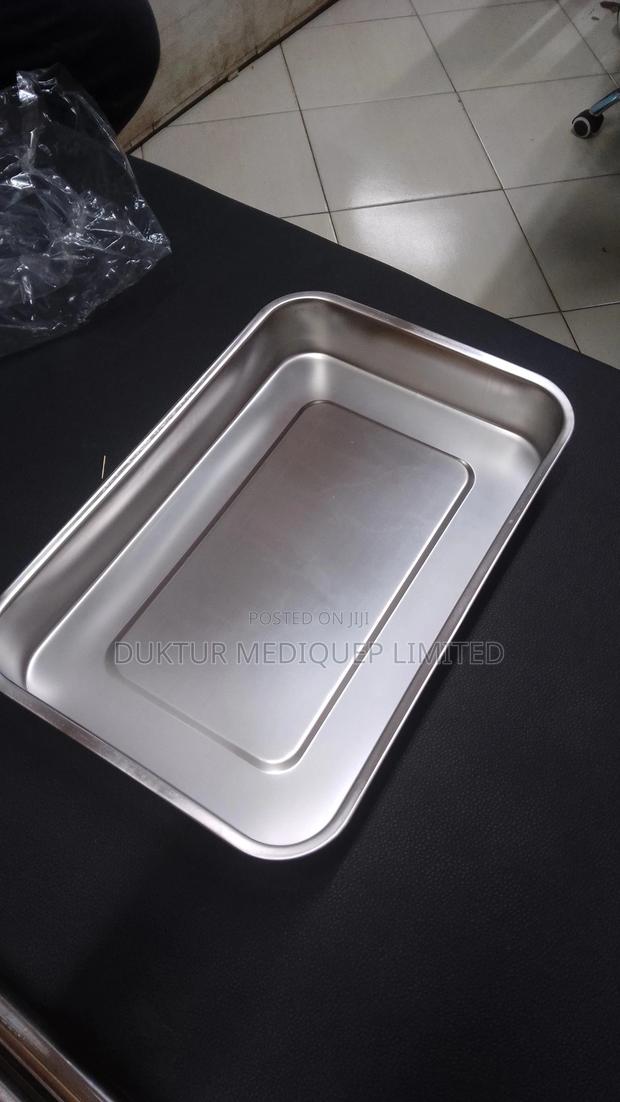 Surgical Tool Tray With Lid - main view