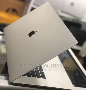 Laptop Apple MacBook Pro 2017 16GB Intel Core I7 SSD 500GB