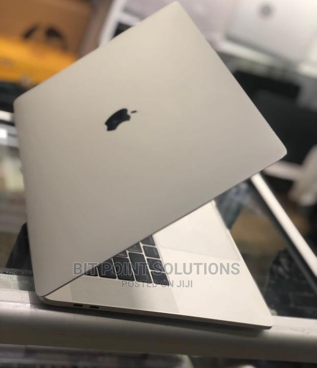 Laptop Apple MacBook Pro 2017 16GB Intel Core I7 SSD 500GB - thumbnail 3