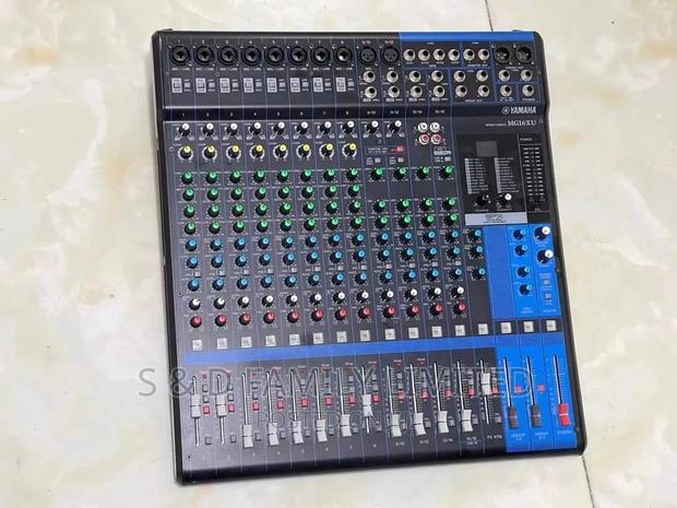 MG 16XU Mixing Console Yamaha