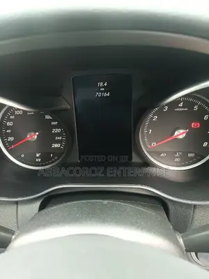 Mercedes-Benz C180 2016 Black