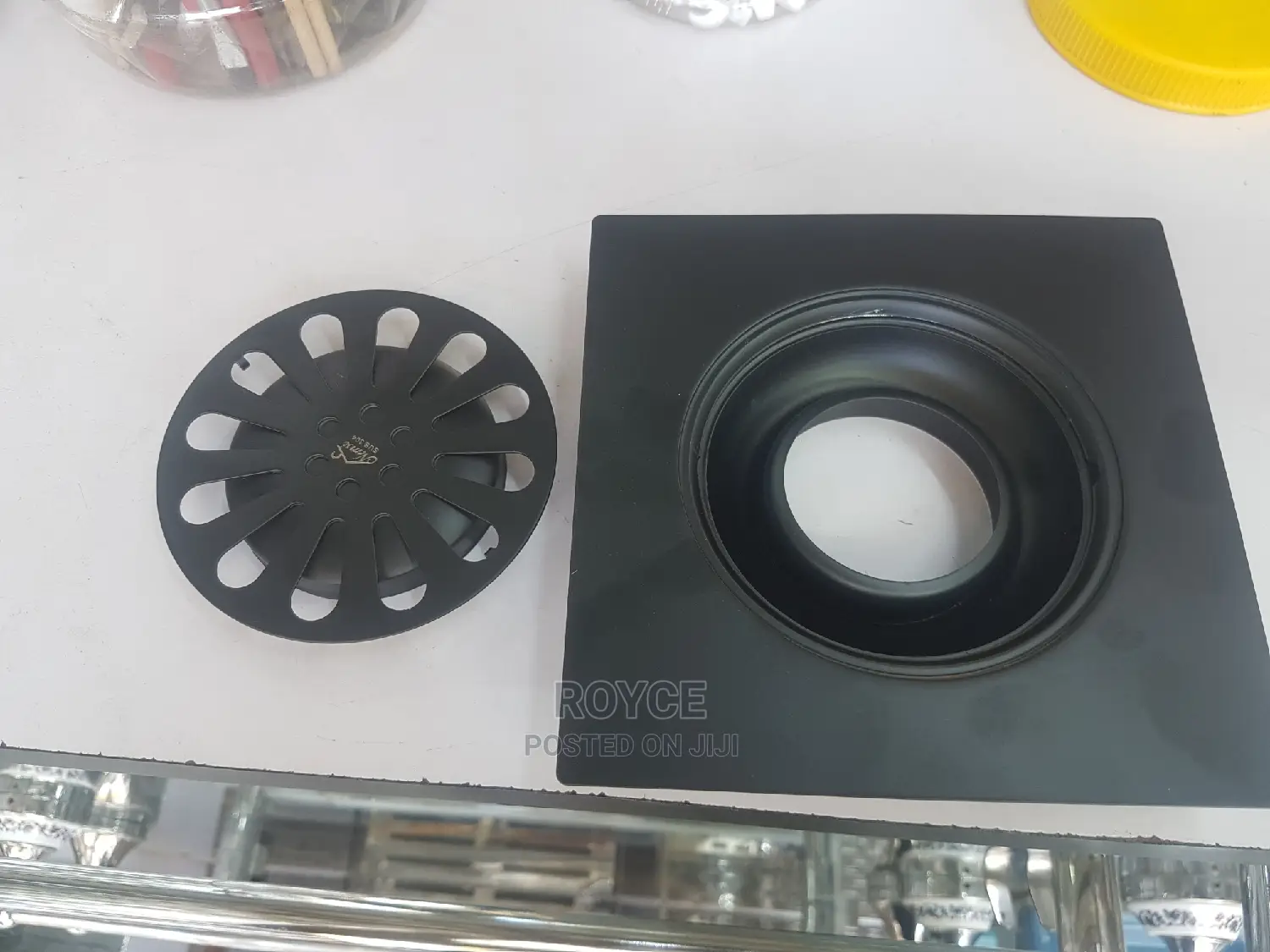 Floor Drain With Removable Cover