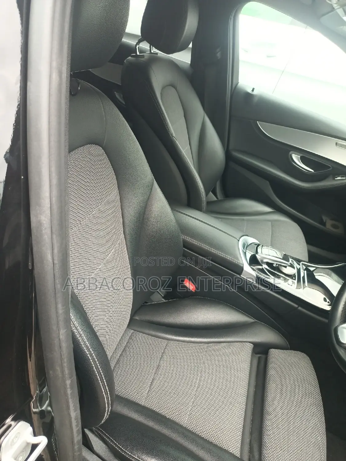 Mercedes-Benz C180 2016 Black