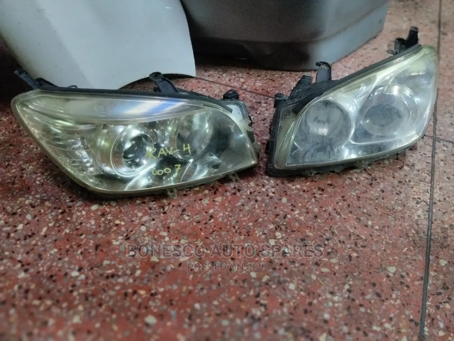 Toyota RAV4 AC36 Nonxenon Headlights Assembly
