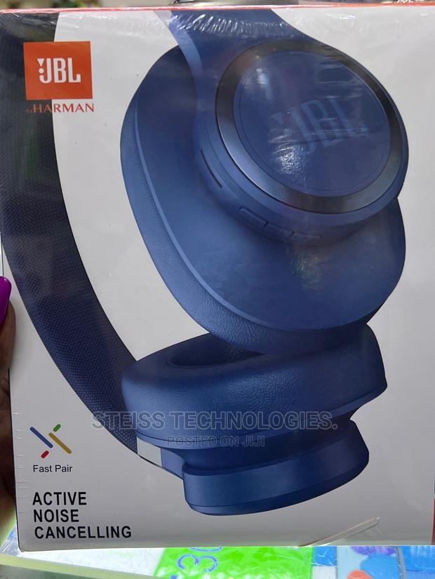 JBL Live 660 Headphones. - main view