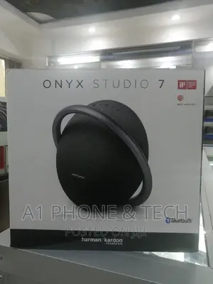 Harman Kardon ONYX Studio 7
