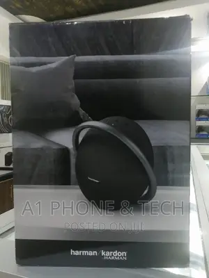 Harman Kardon ONYX Studio 7