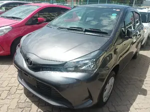 Toyota Vitz 2016 Gray
