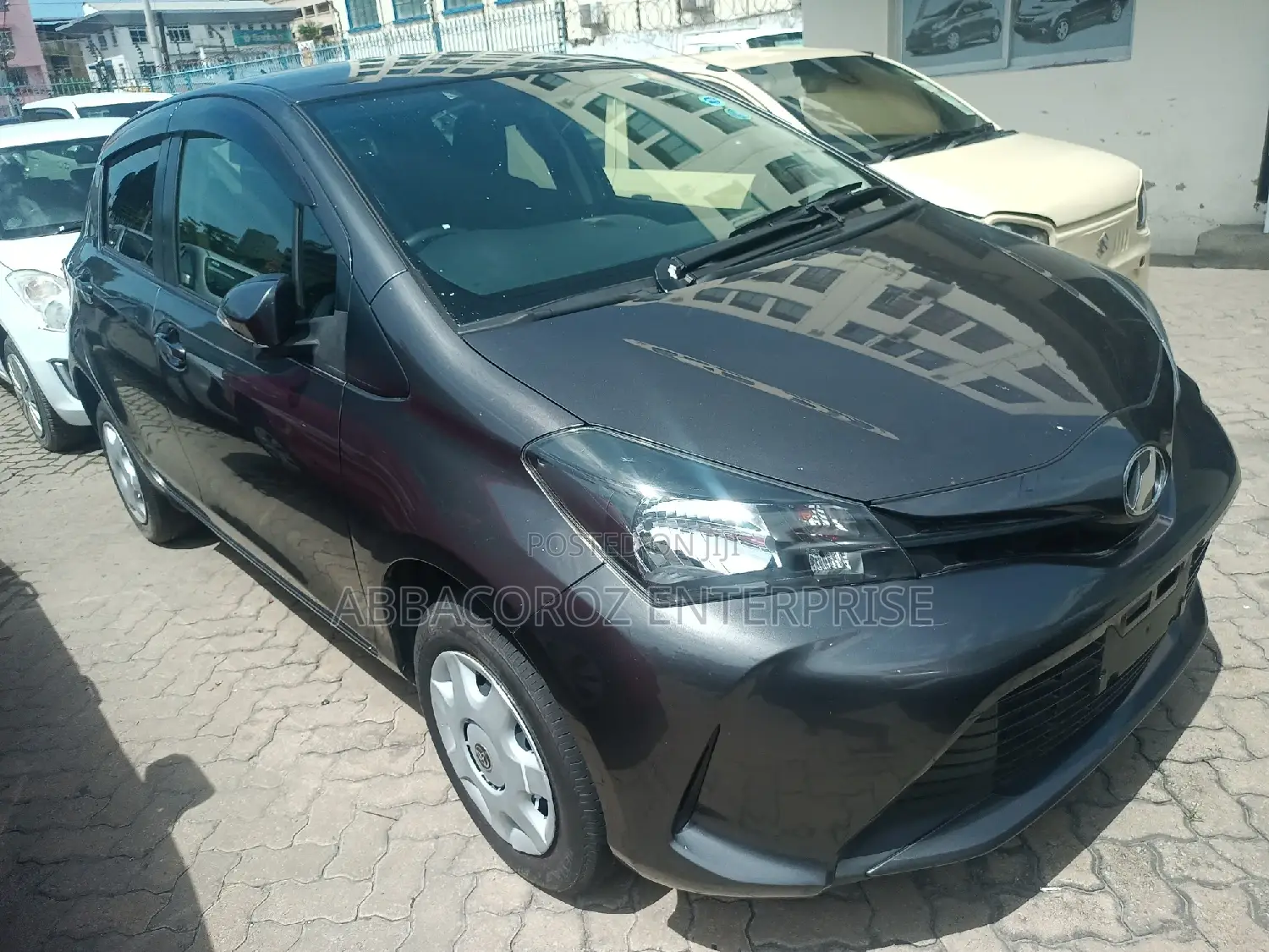 Toyota Vitz 2016 Gray