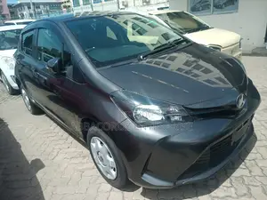Toyota Vitz 2016 Gray