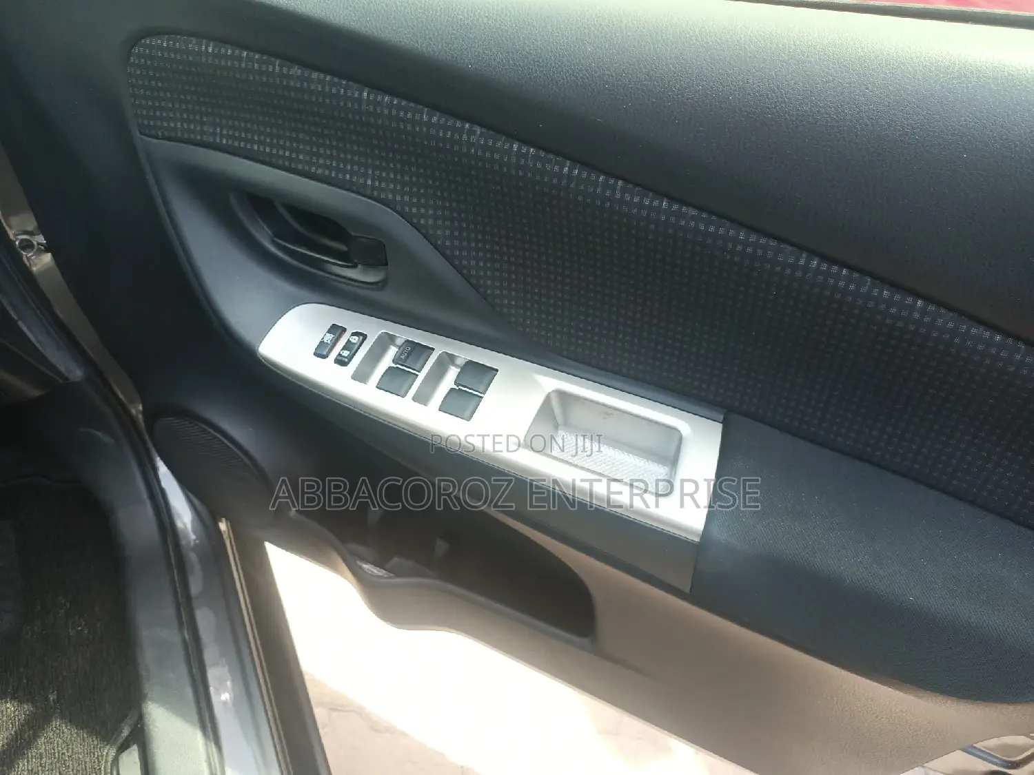 Toyota Vitz 2016 Gray