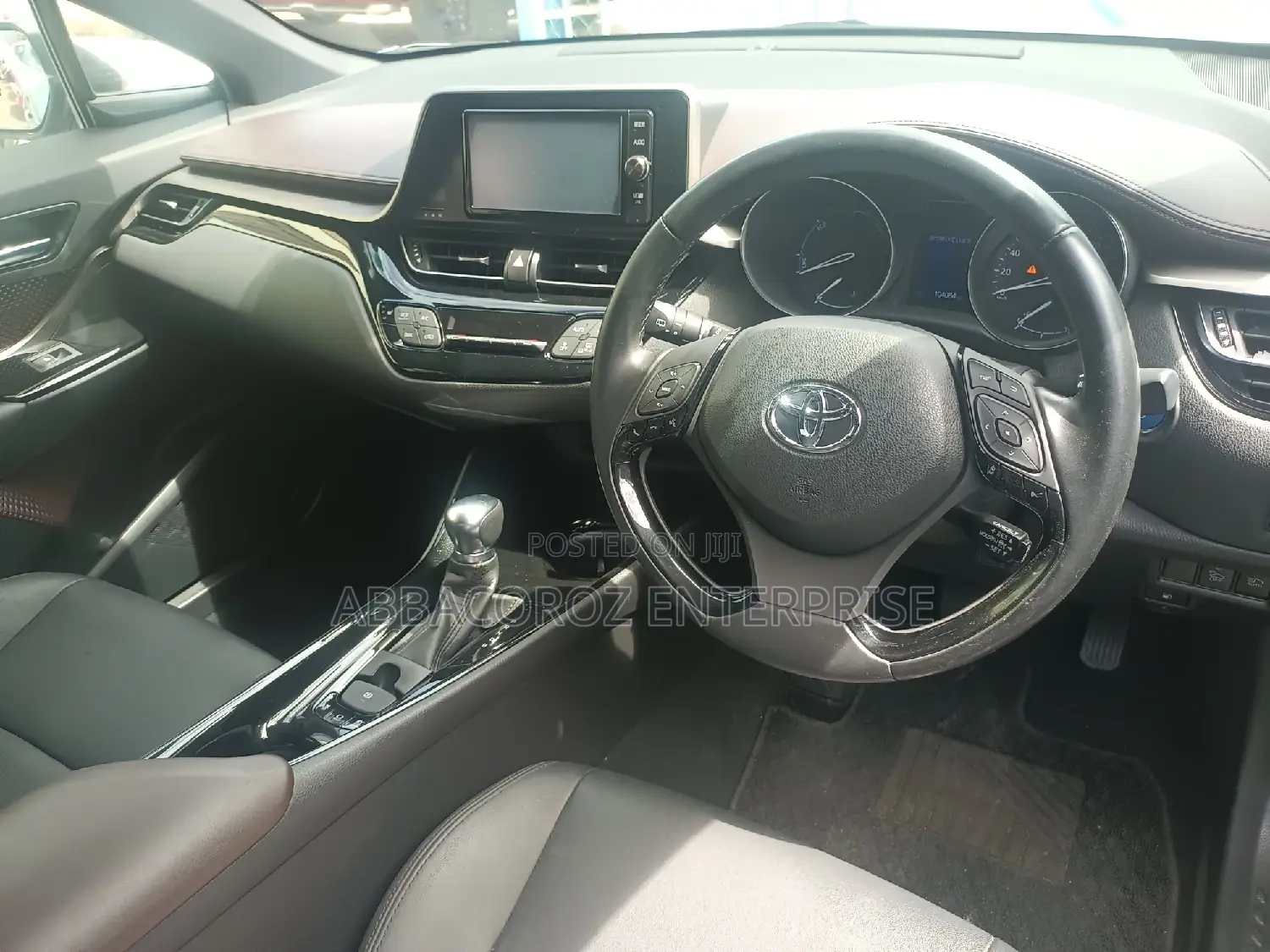 Toyota C-HR 2023 Silver