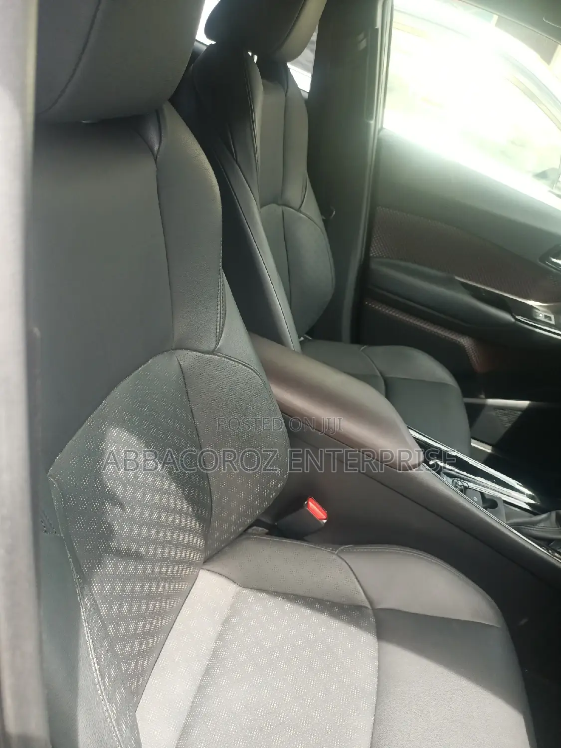 Toyota C-HR 2023 Silver