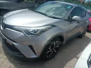 Toyota C-HR 2023 Silver